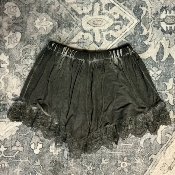 POL Charcoal Gray Elastic Shorts with Lace Trim and Tassel Detail - Picture 3 of 9